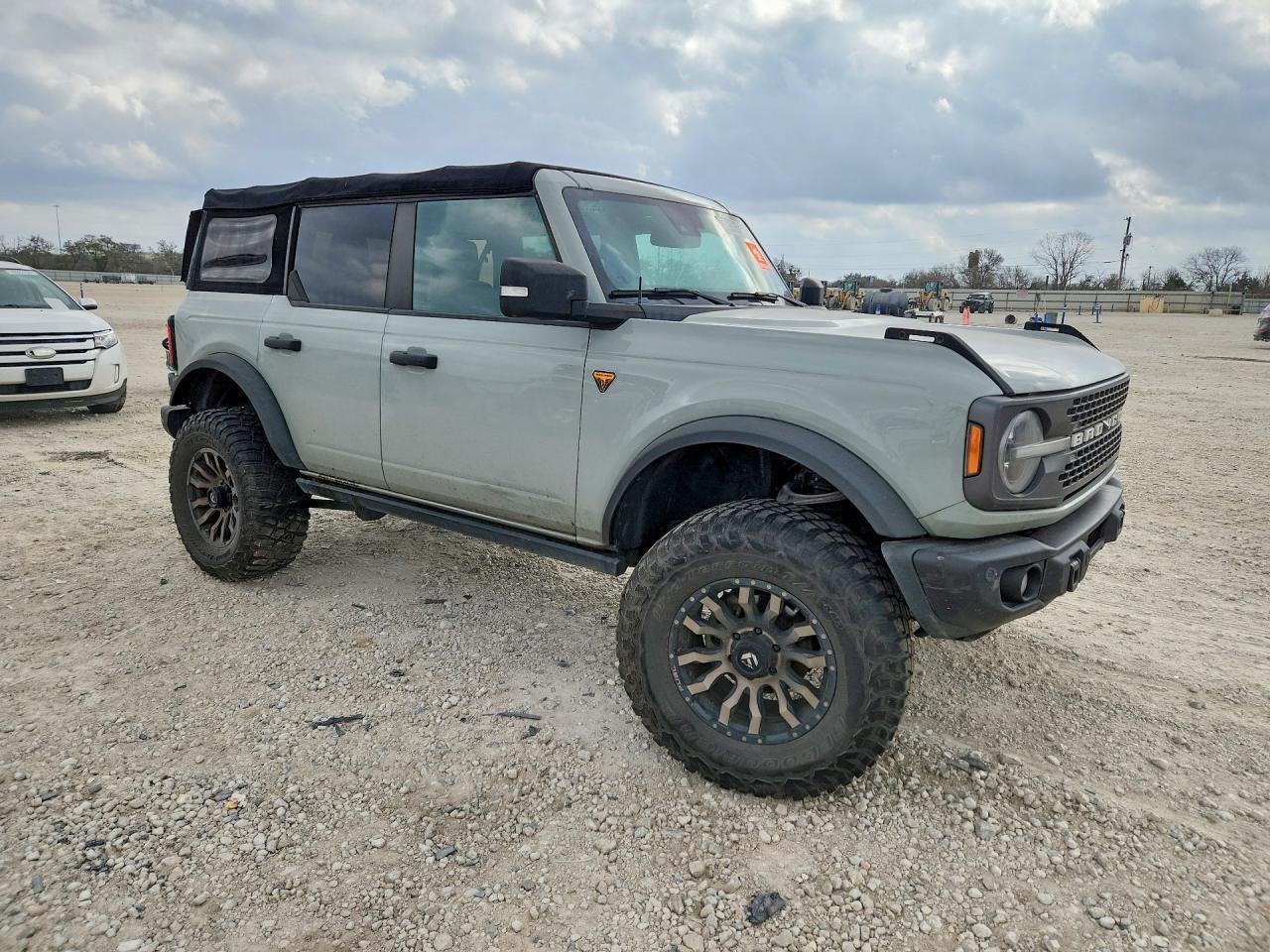 2022 Ford Bronco Base - Фото 4