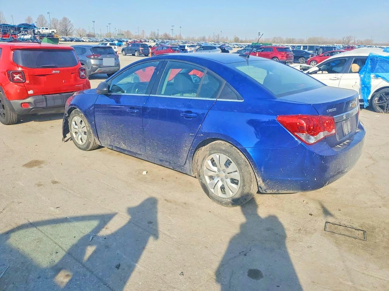 2012 Chevrolet Cruze Ls - Фото 2