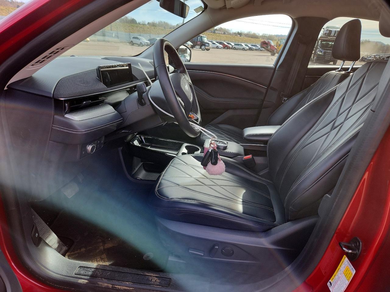 2022 Ford Mustang Mach-E Select - Image 7