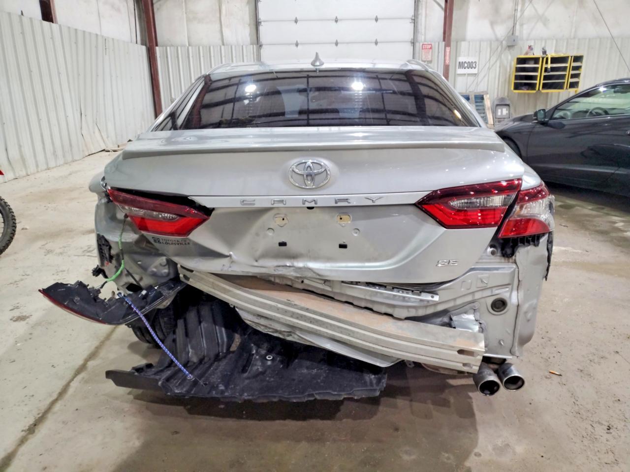 2023 Toyota Camry Se - Image 6