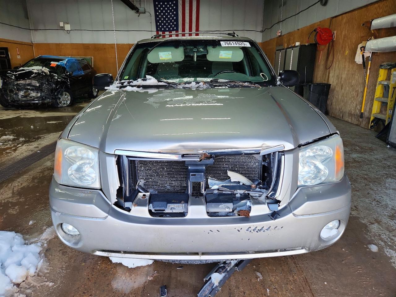 2002 GMC Envoy - Фото 5