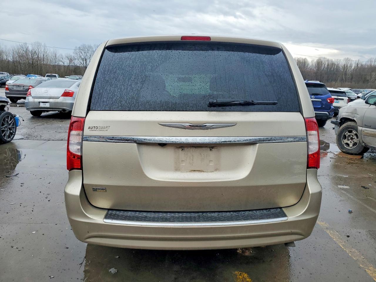 2015 Chrysler Town & Country Touring - Фото 6