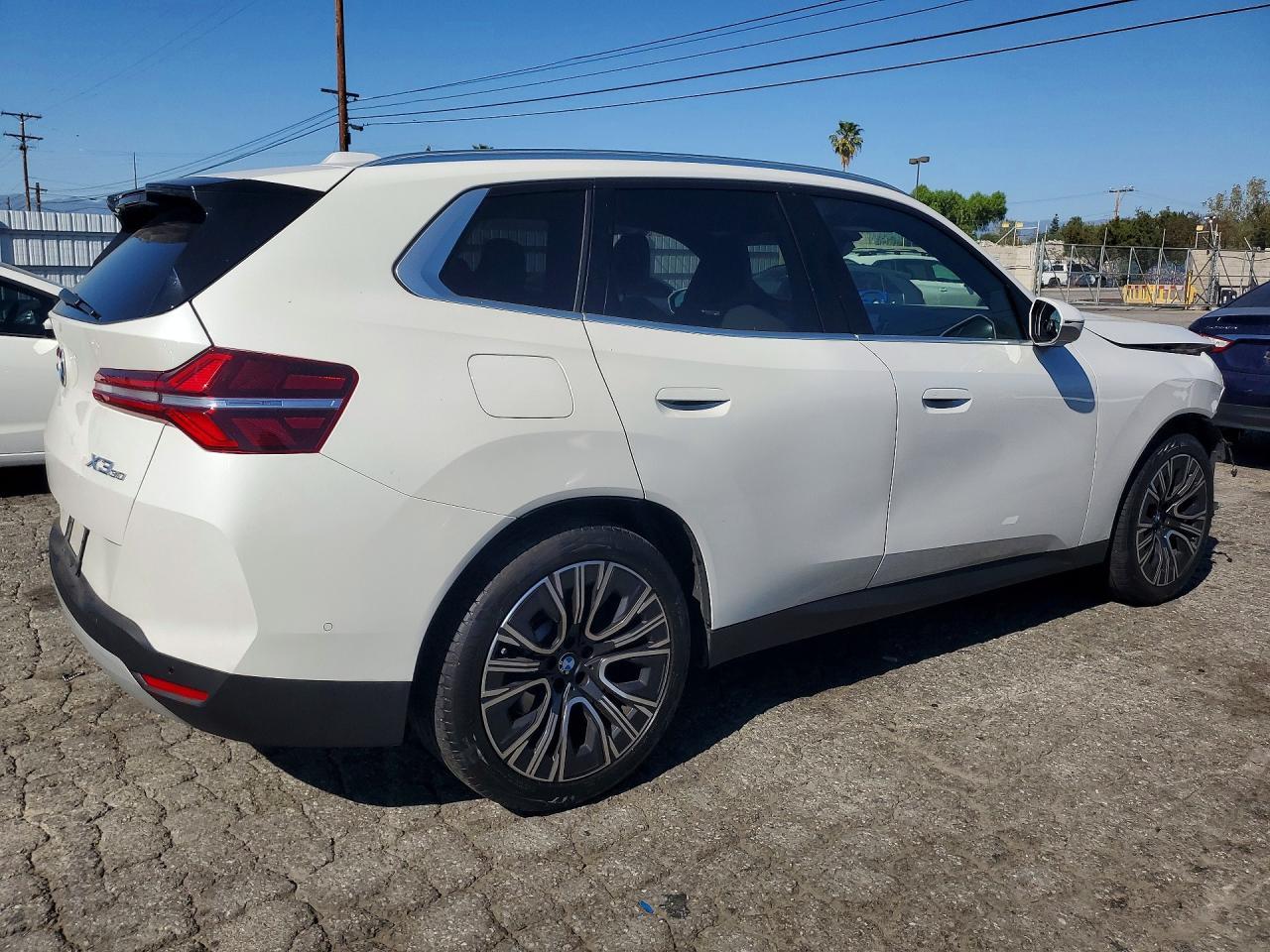 2025 BMW X3 30 xDrive - Фото 3
