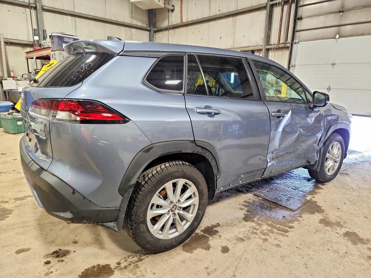 2026 Toyota Corolla Cross Le - Фото 3