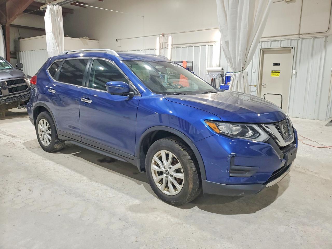 2017 Nissan Rogue Sv - Image 4