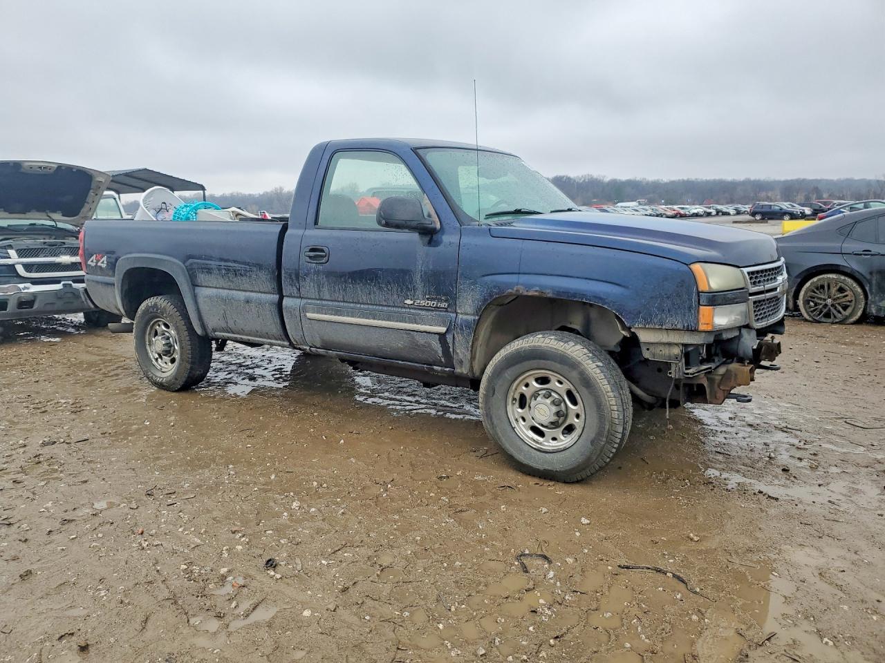 2005 Chevrolet Silverado K2500 Heavy Duty - Image 4