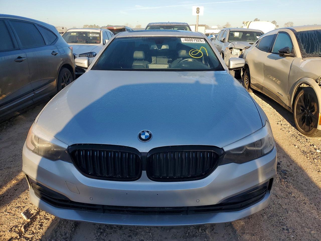 2018 BMW 530E - Фото 5
