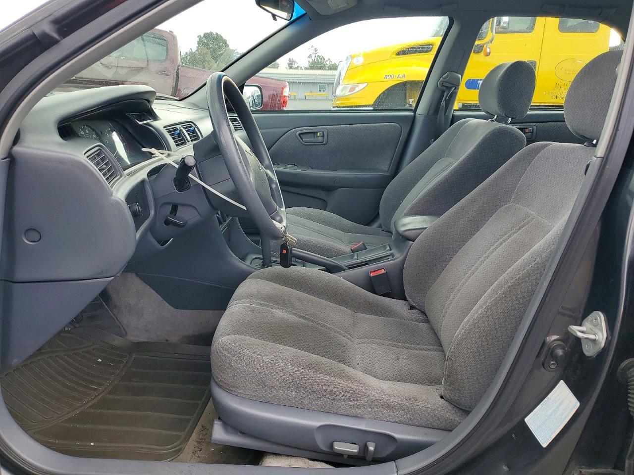 2001 Toyota Camry Le V6 - Фото 7