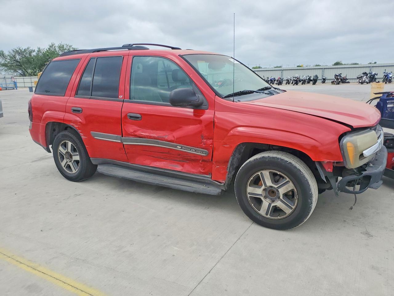 2002 Chevrolet Trailblazer - Image 4