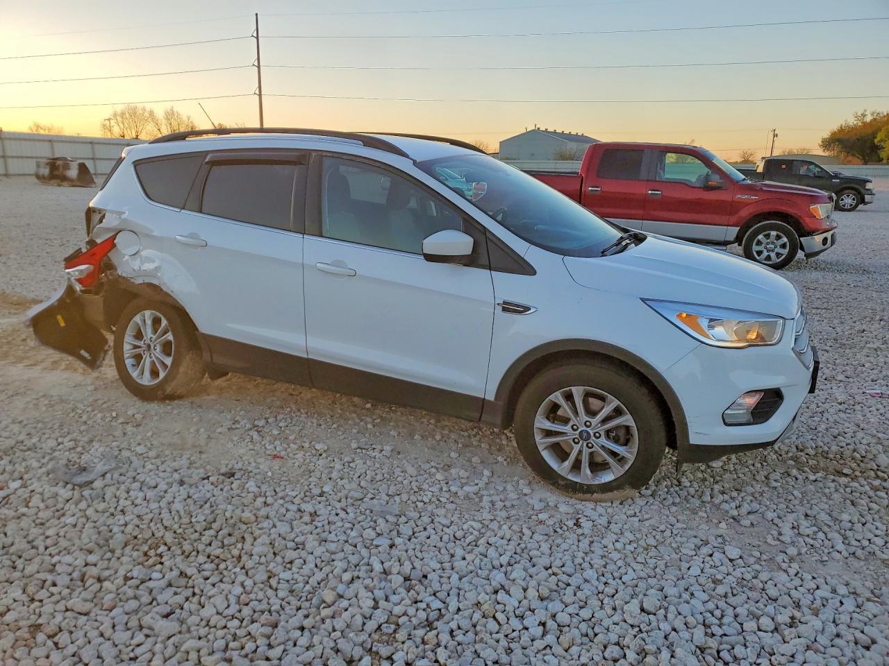 2018 Ford Escape Se - Фото 4