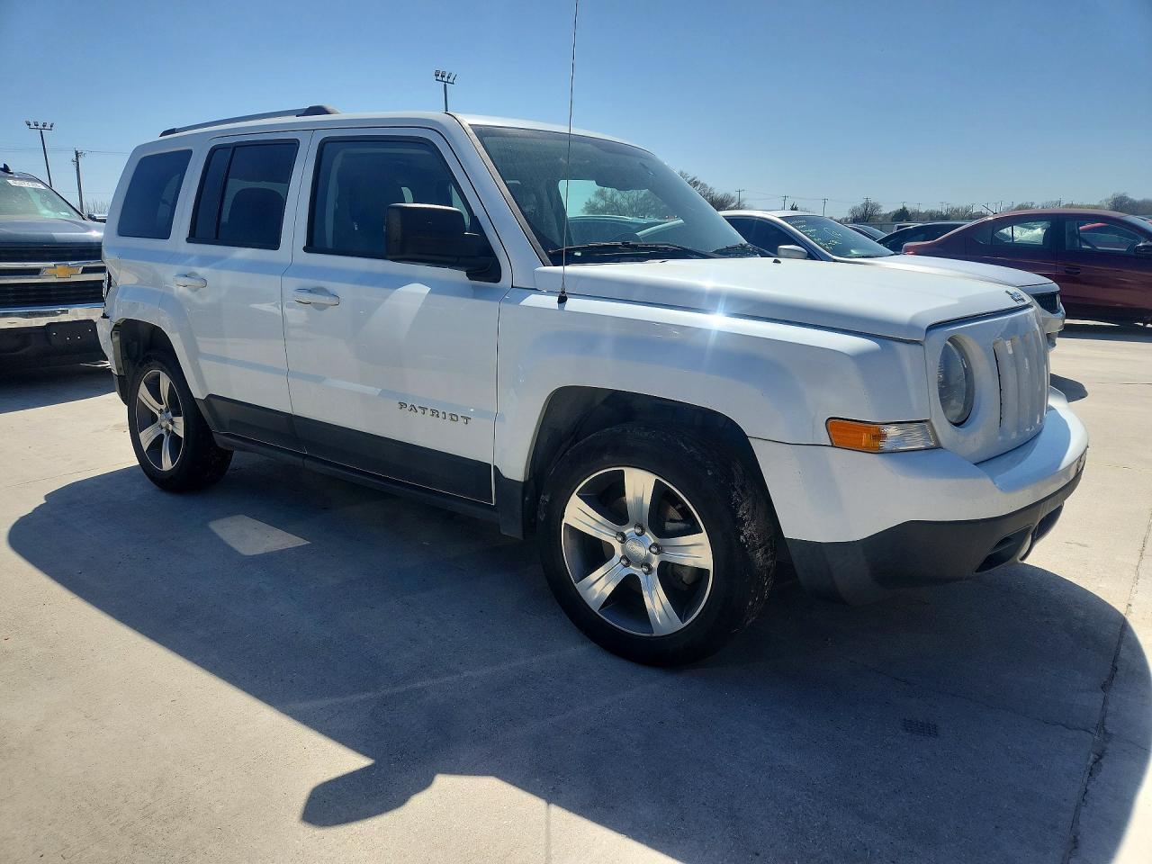 2016 Jeep Patriot Latitude - Image 4