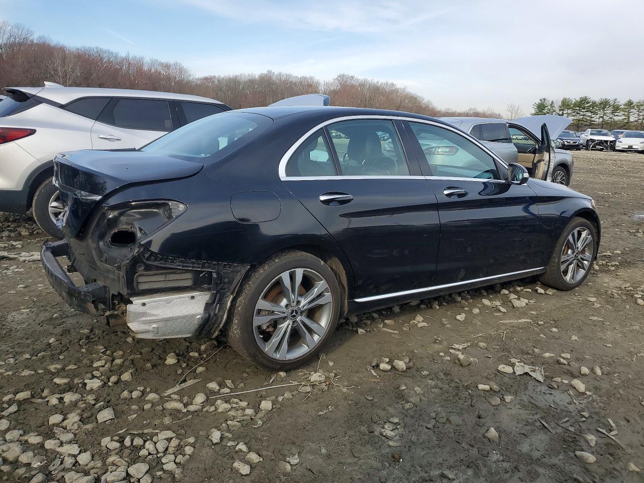 2019 Mercedes-Benz C 300 4Matic - Image 3
