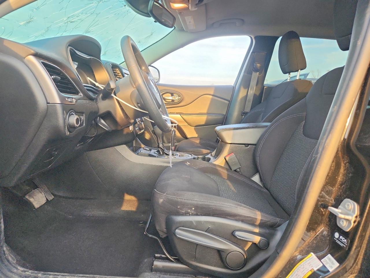 2021 Jeep Cherokee Latitude - Image 7