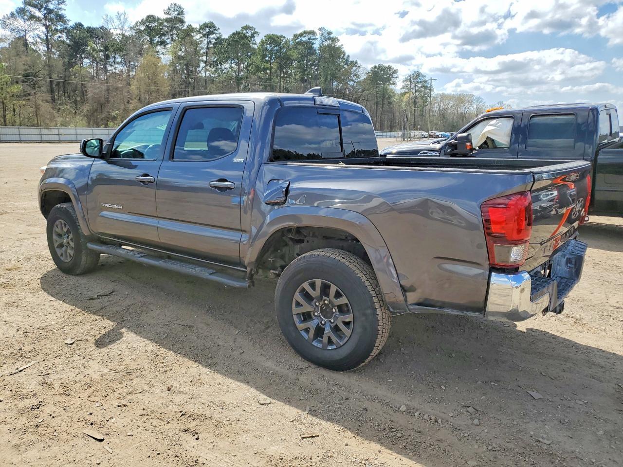 2021 Toyota Tacoma Sr5 V6 - Фото 2