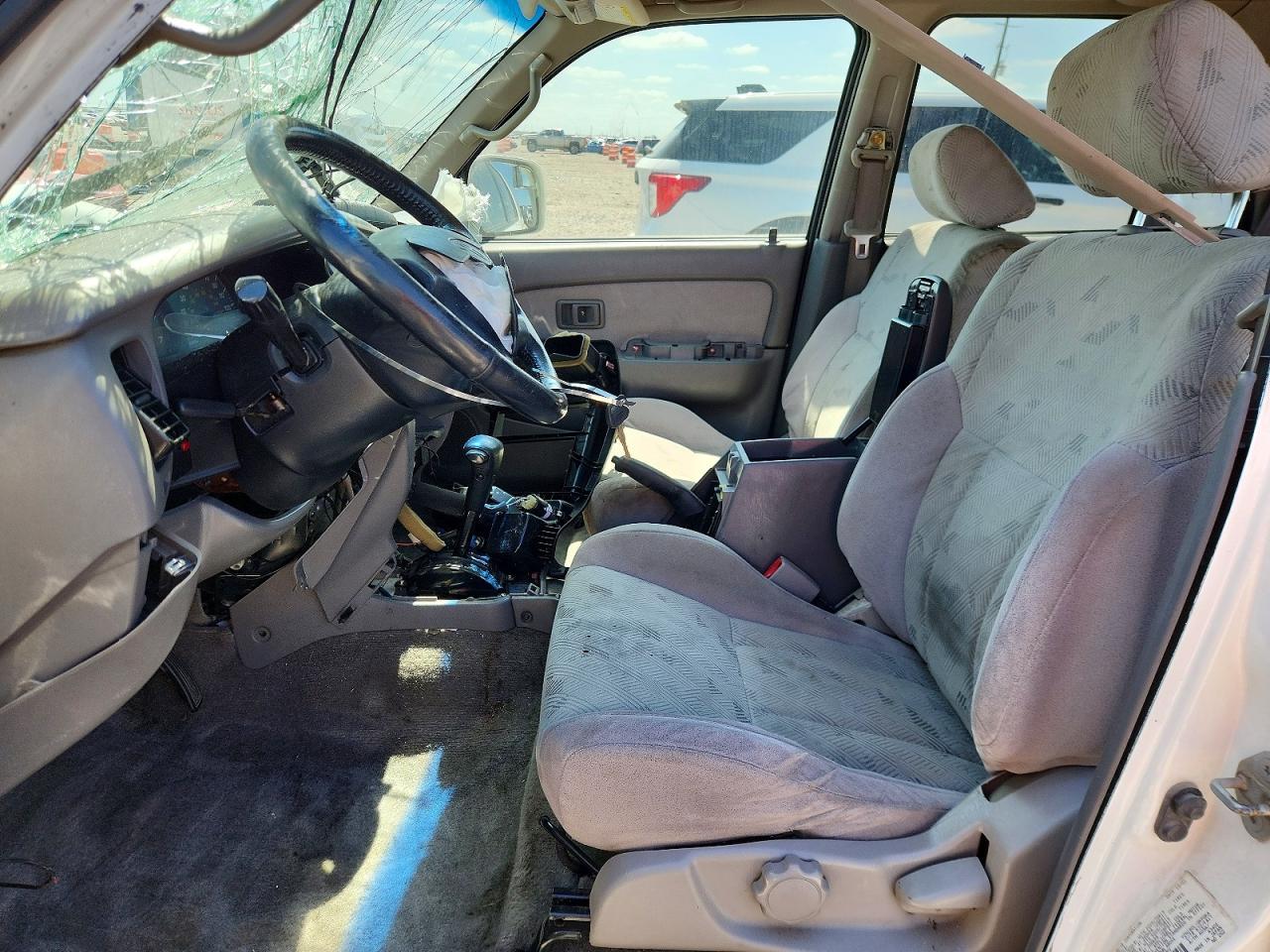 2002 Toyota 4Runner Sr5 - Image 7