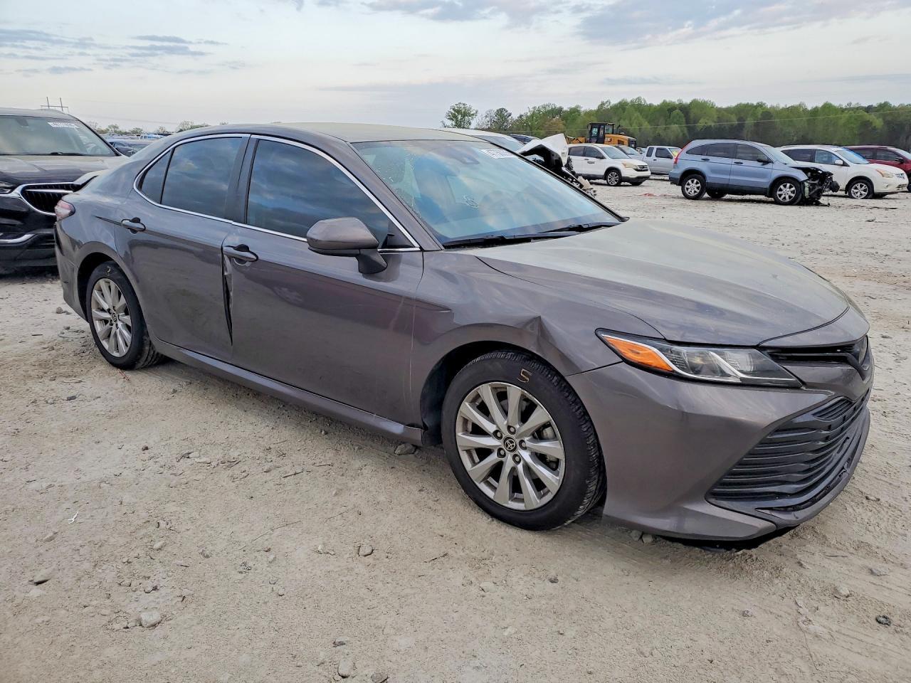 2020 Toyota Camry Le - Image 4
