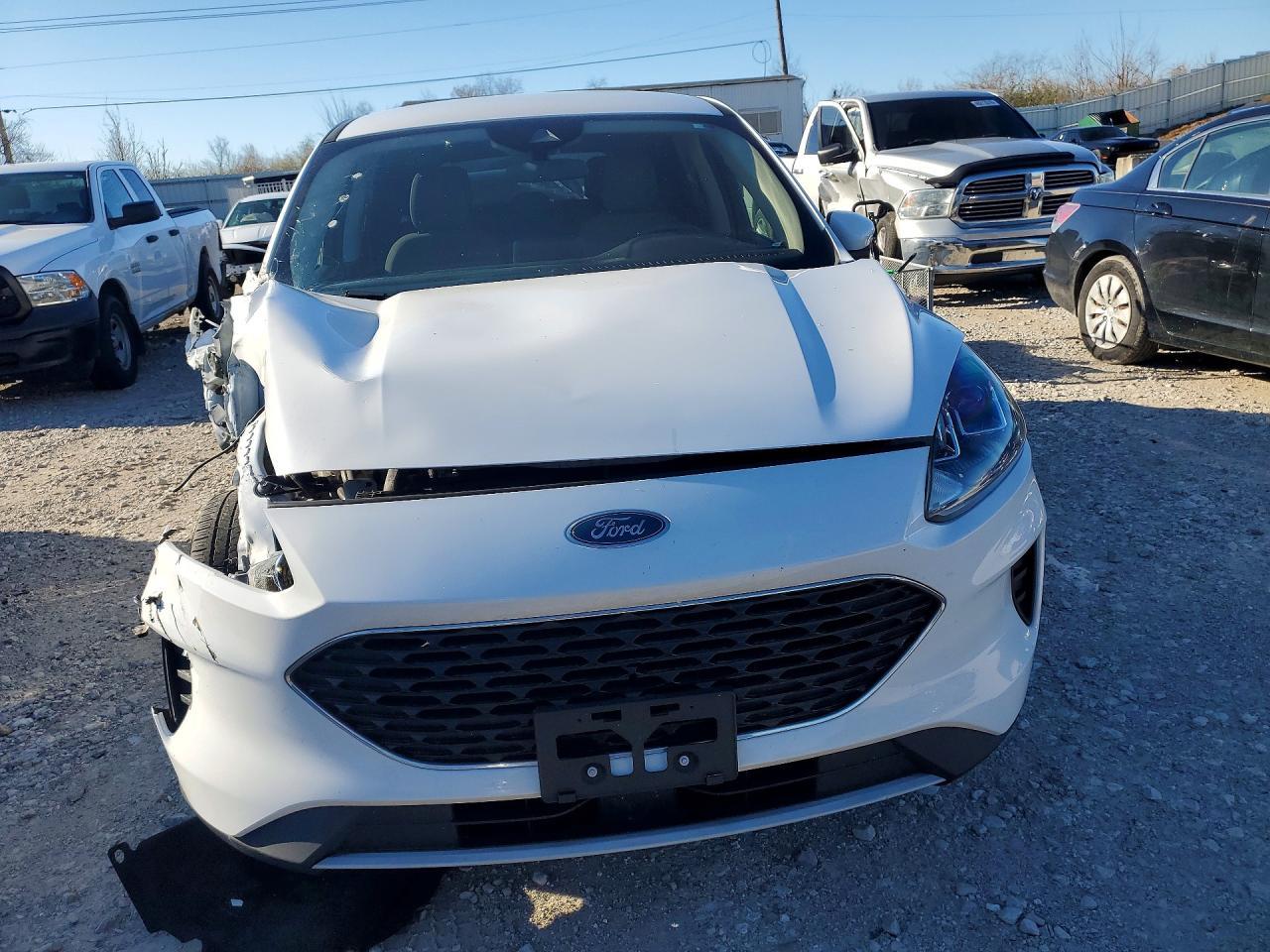 2020 Ford Escape Se - Фото 5