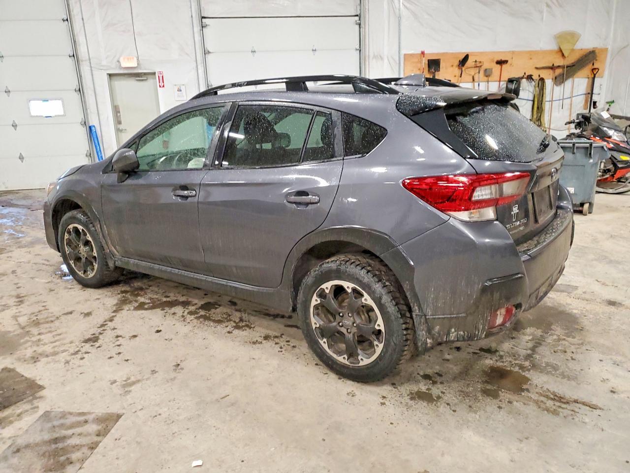 2022 Subaru Crosstrek Premium - Фото 2