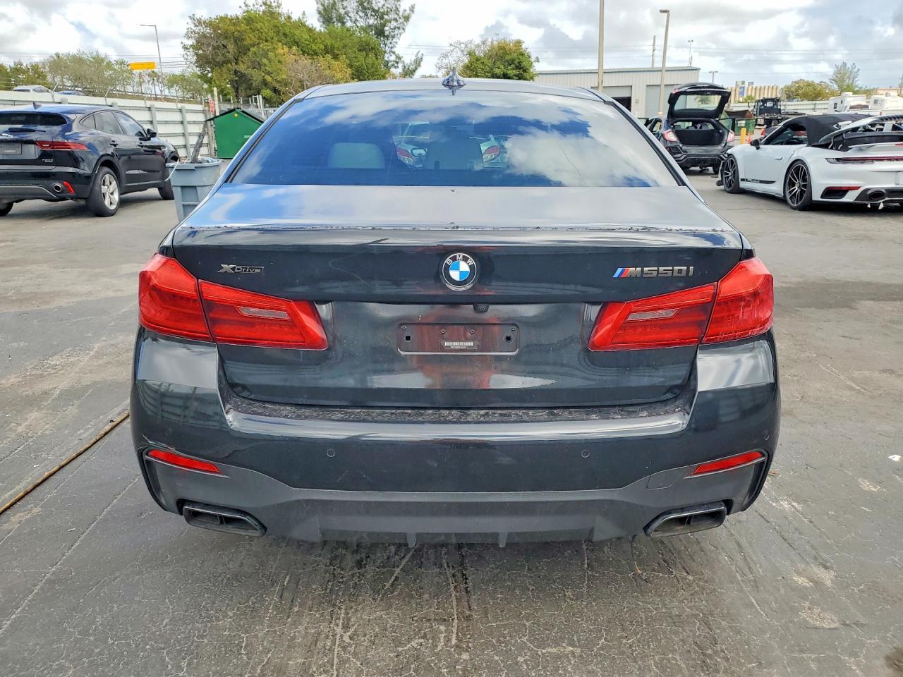 2021 BMW M550Xi - Image 6