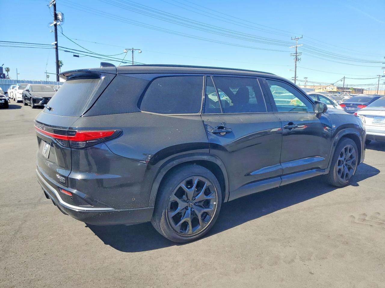 2024 Lexus Tx 500H F Sport Performance Premium - Image 3