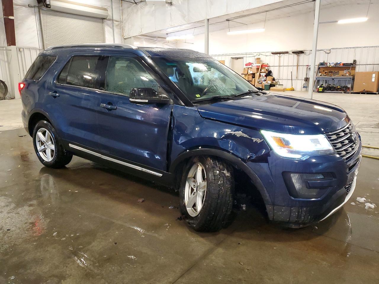 2016 Ford Explorer Xlt - Фото 4
