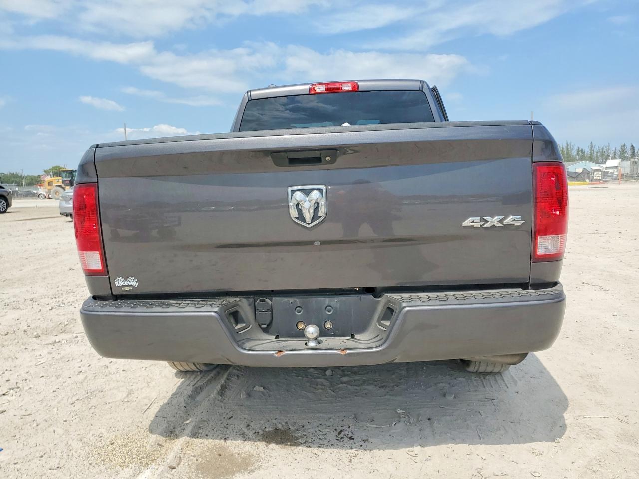 2017 Ram 1500 St - Фото 6