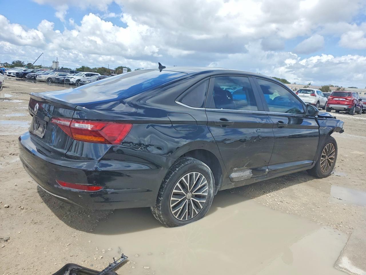 2019 Volkswagen Jetta S - Image 3