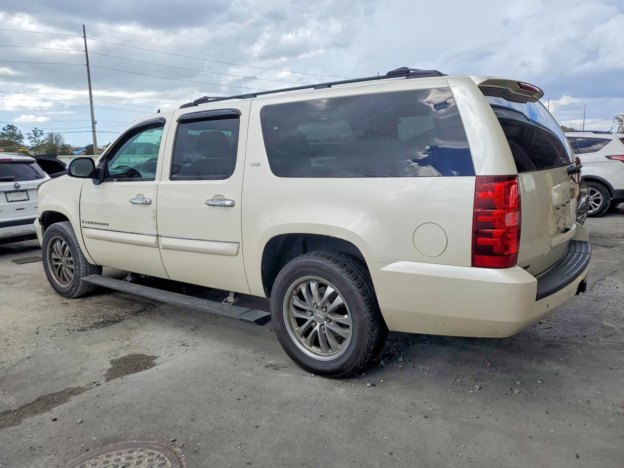 2008 Chevrolet Suburban K1500 Ls - Фото 2