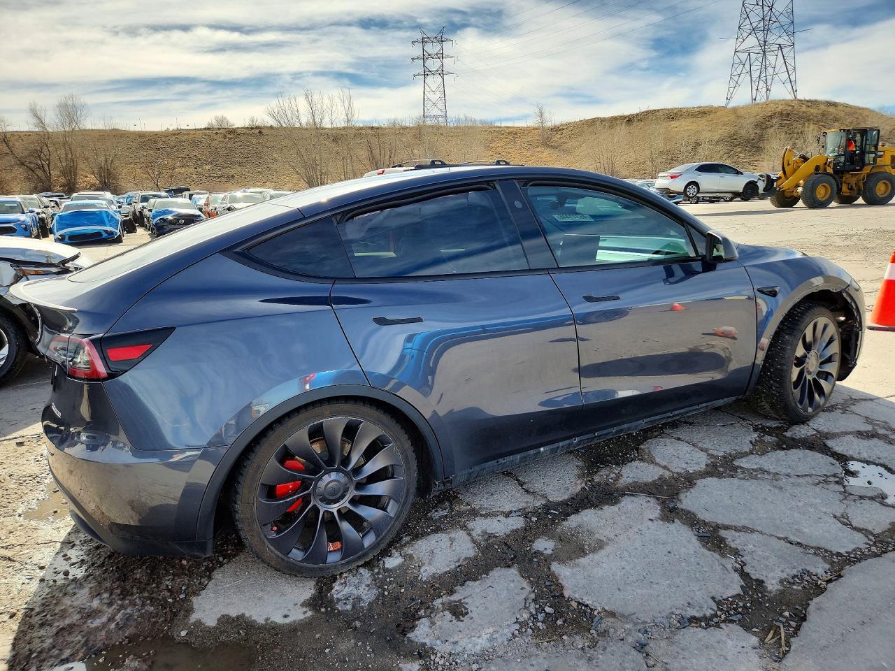 2023 Tesla Model Y - Фото 3