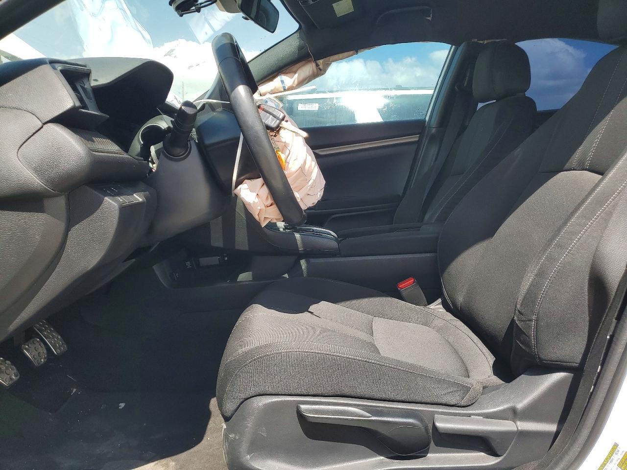 2019 Honda Civic Sport - Image 7