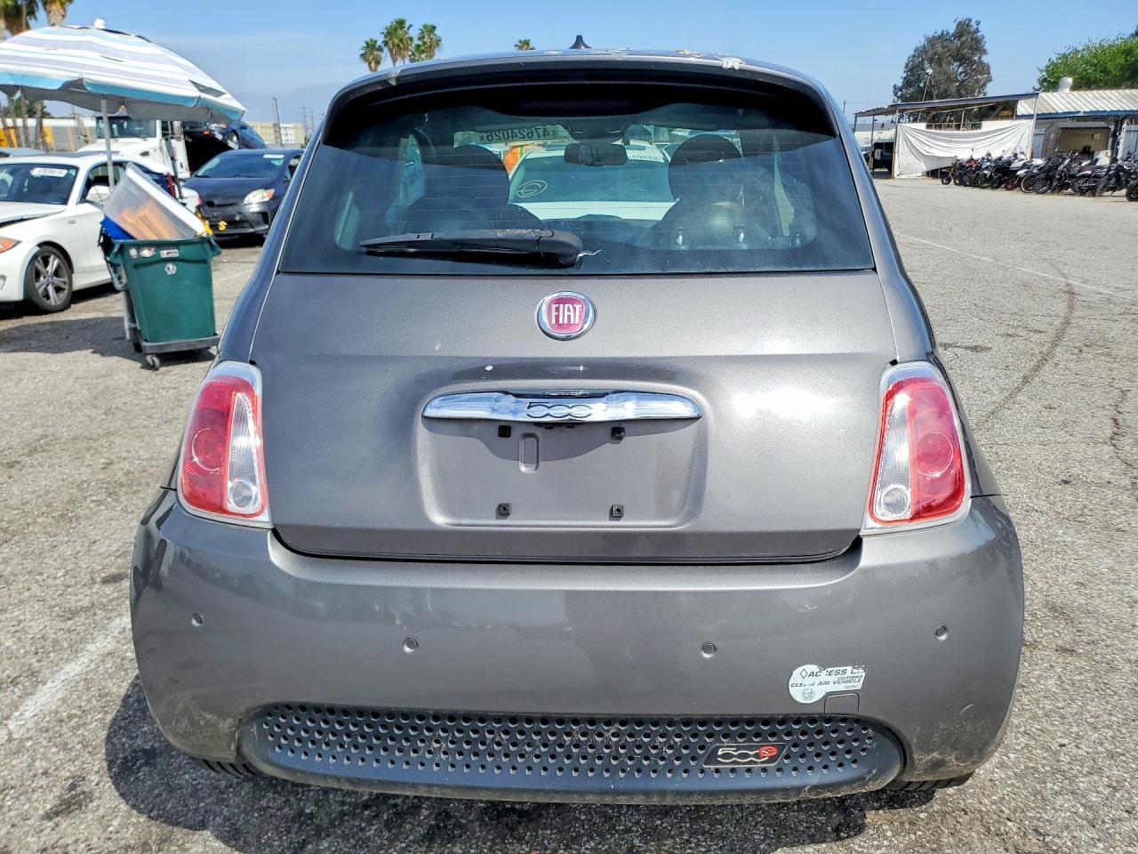 2013 Fiat 500 Electric - Image 6