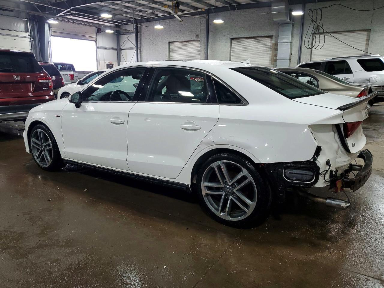 2017 Audi A3 Premium Plus - Фото 2