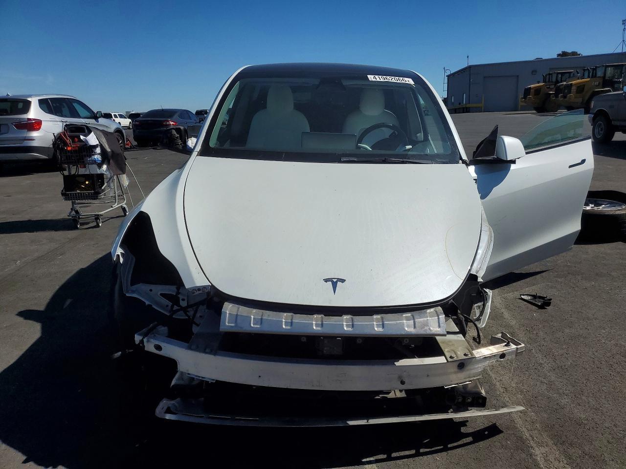 2021 Tesla Model Y - Image 5