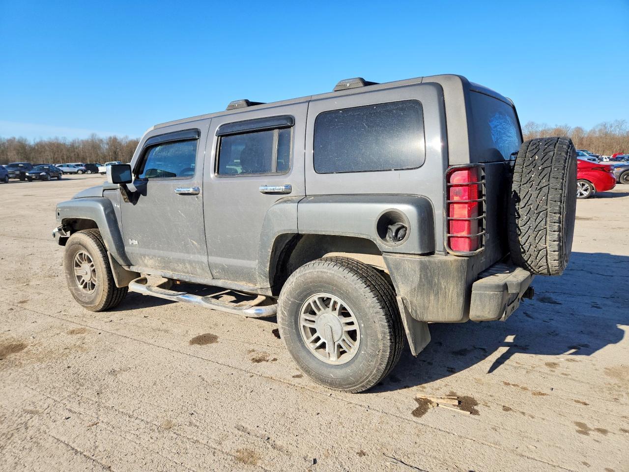 2008 Hummer H3 - Image 2