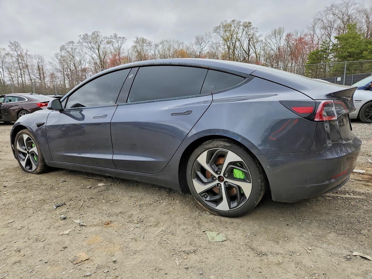 2022 Tesla Model 3 - Image 2