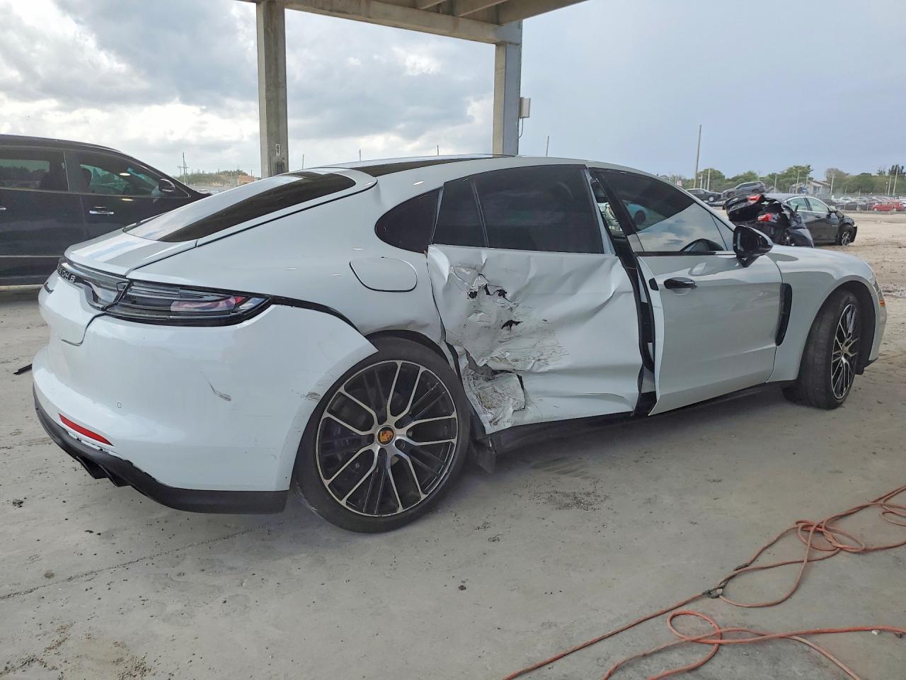 2023 Porsche Panamera Base - Фото 3