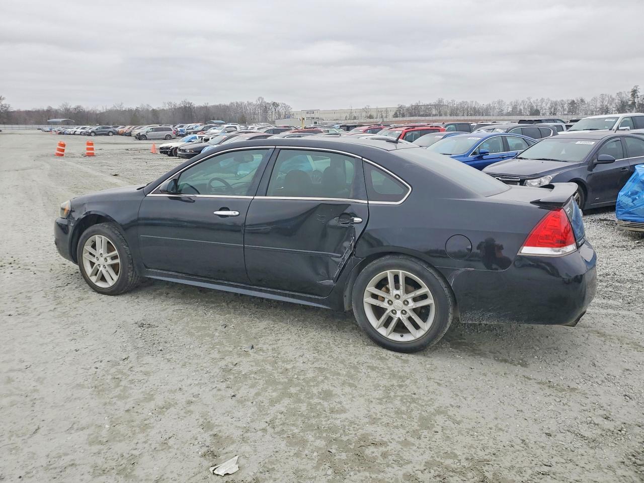 2013 Chevrolet Impala Ltz - Image 2