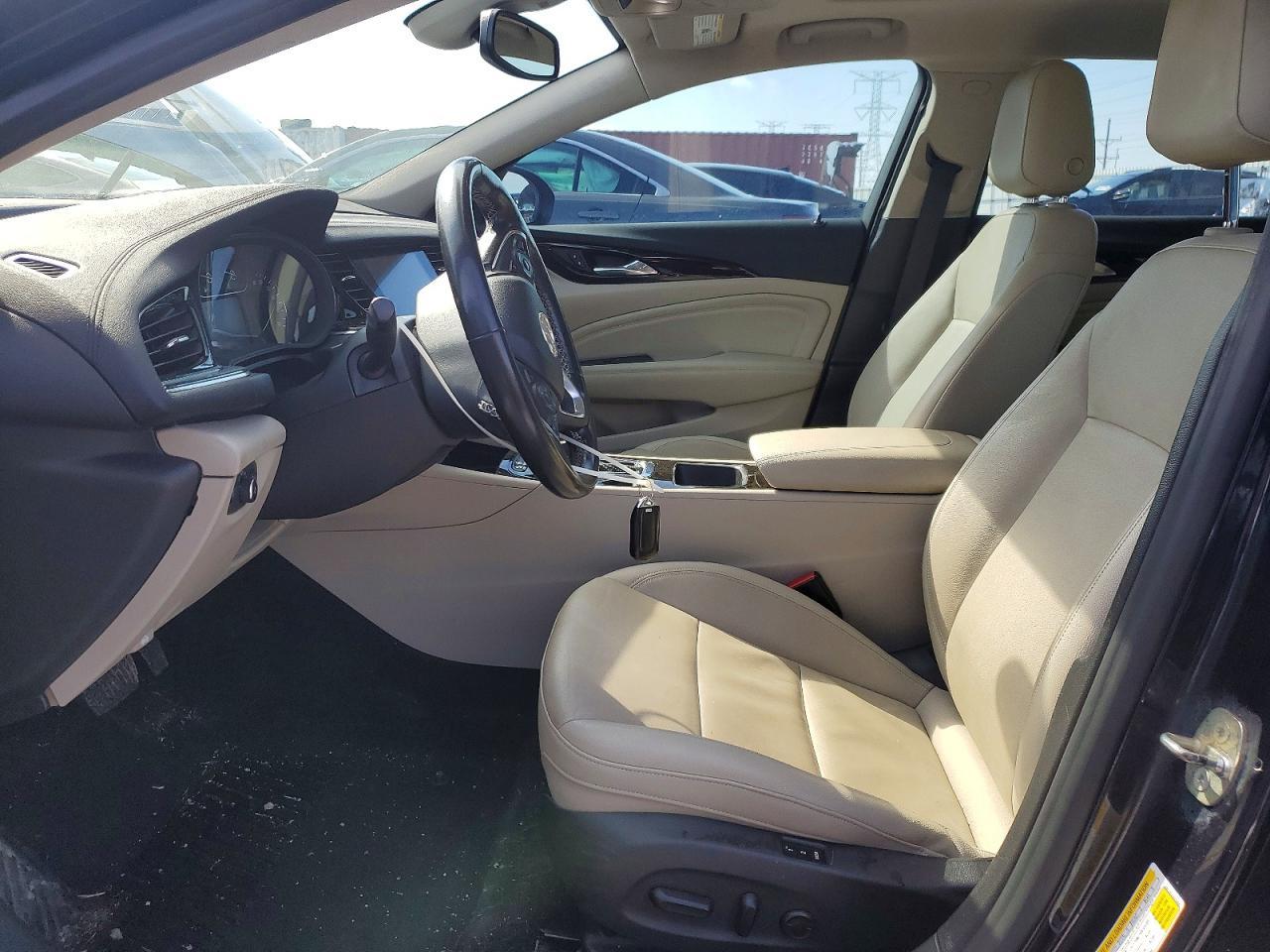 2018 Buick Regal Tourx Essence - Фото 7