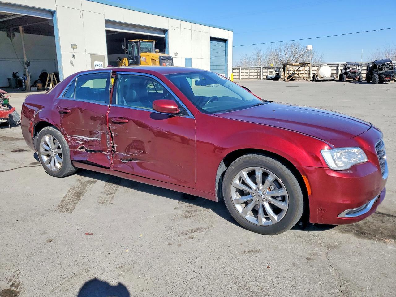 2016 Chrysler 300 Limited - Image 4