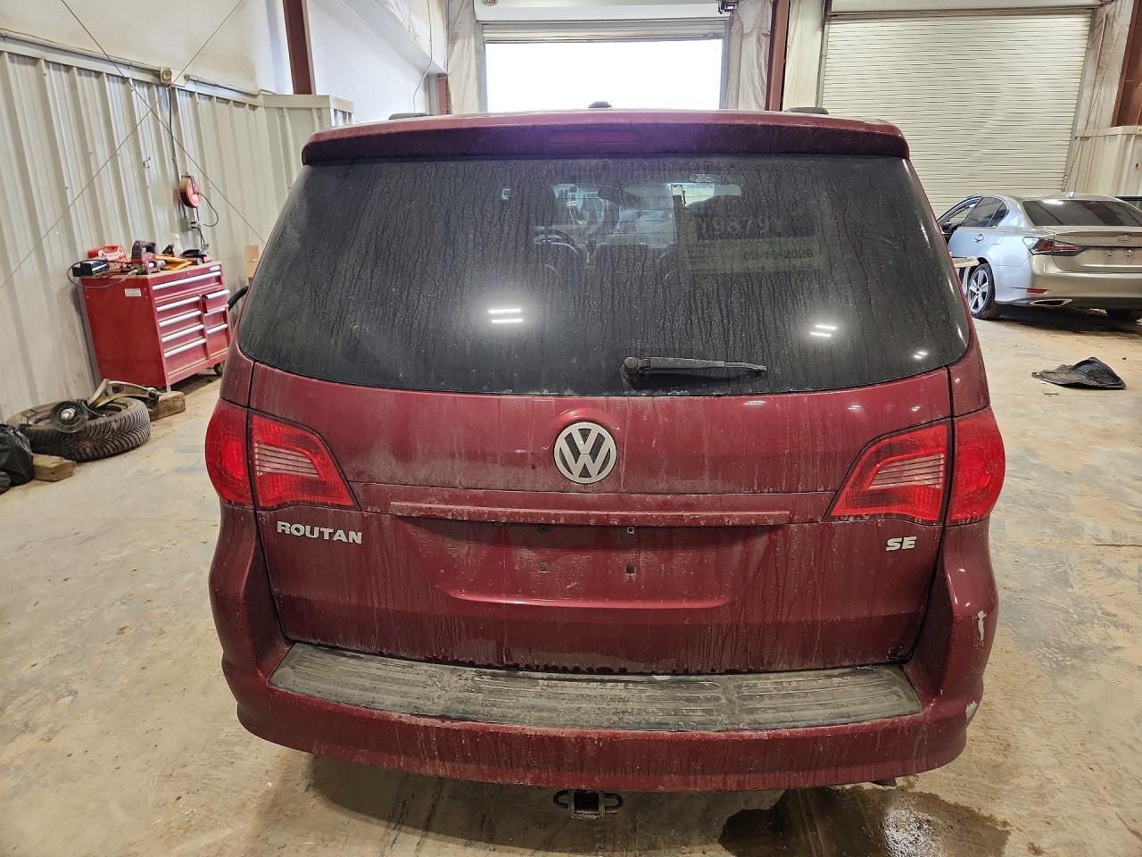 2012 Volkswagen Routan Se - Фото 6