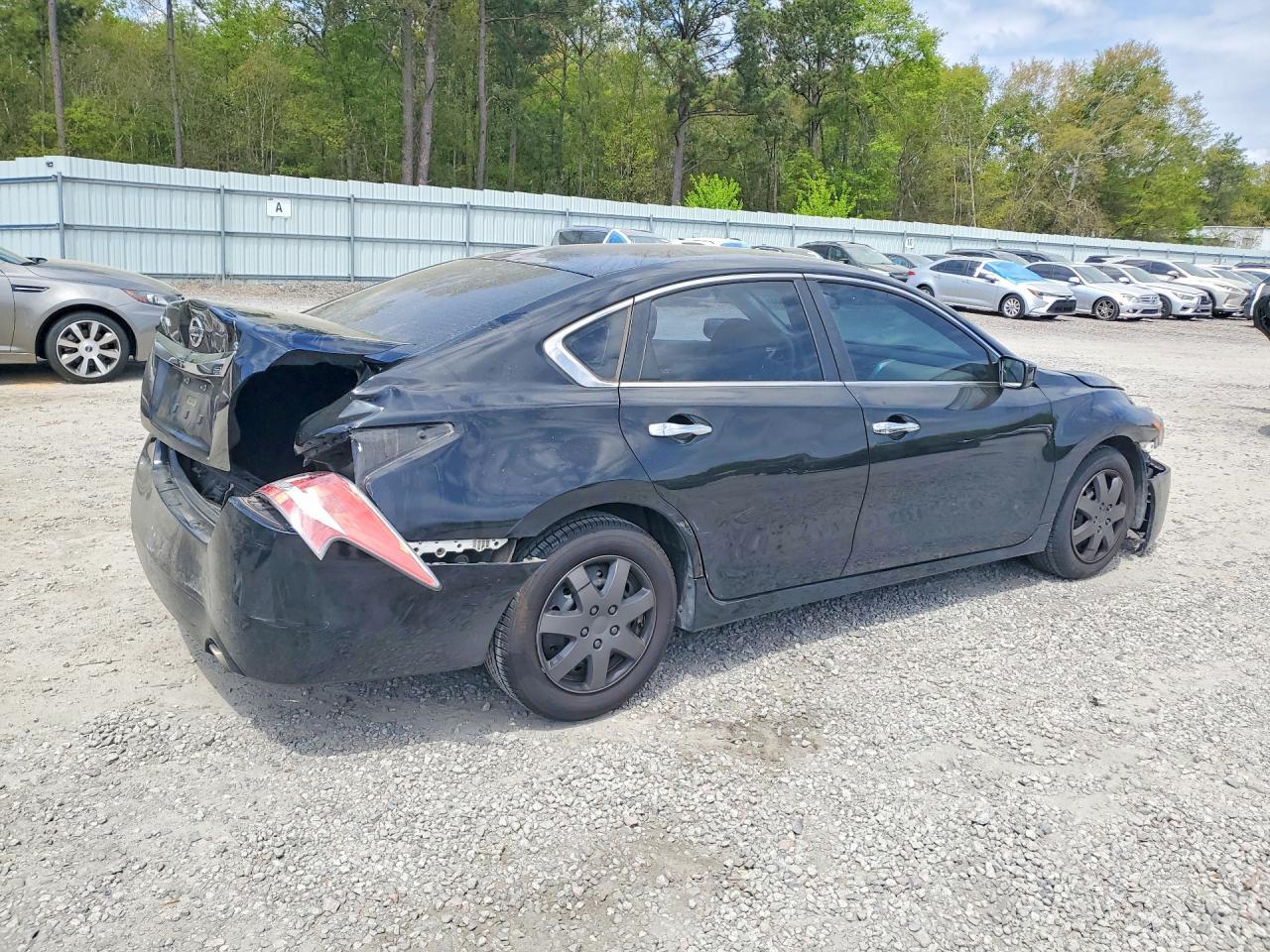 2015 Nissan Altima 2.5 S - Image 3