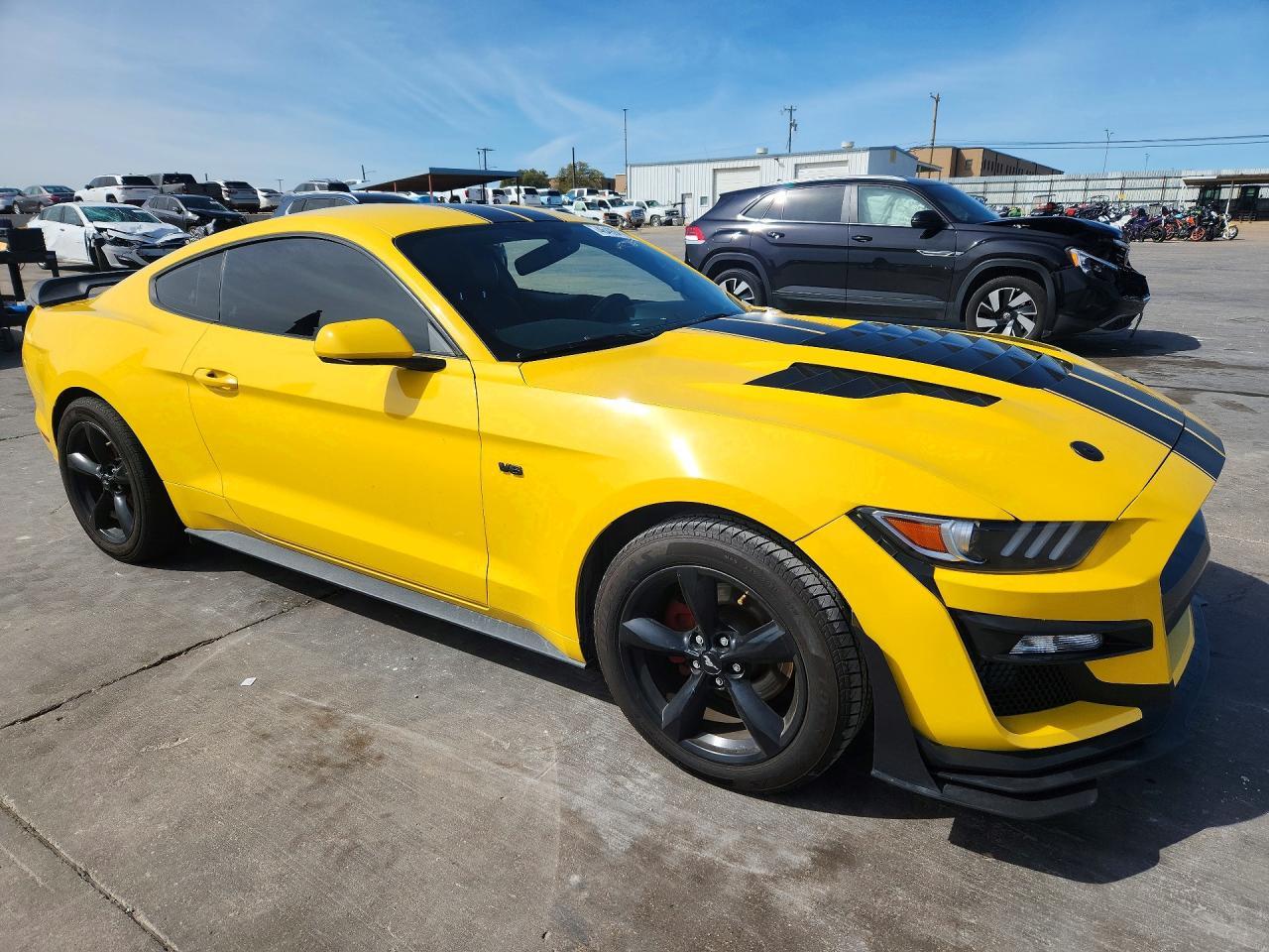 2015 Ford Mustang - Фото 4