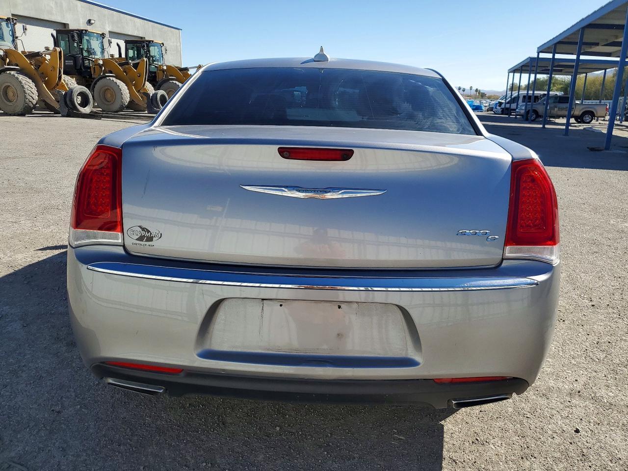 2017 Chrysler 300C - Image 6