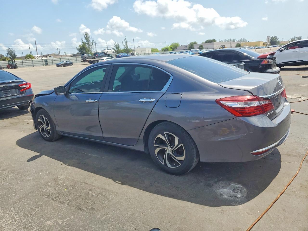 2016 Honda Accord Lx - Фото 2