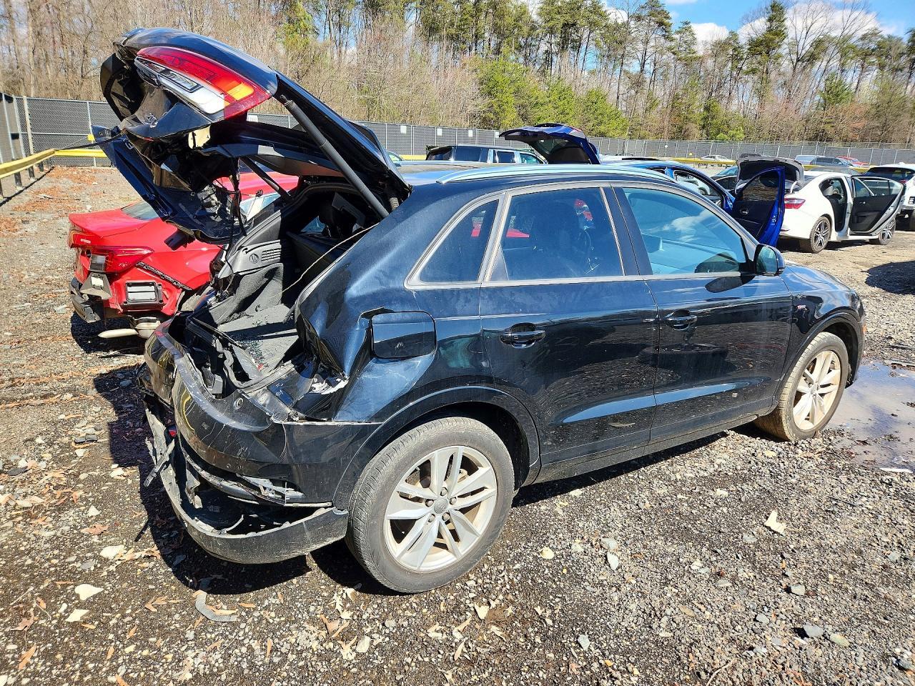2016 Audi A3 Premium - Фото 3