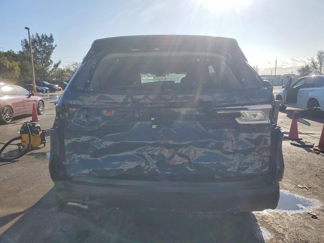 2025 Toyota Grand Highlander Le - Image 6