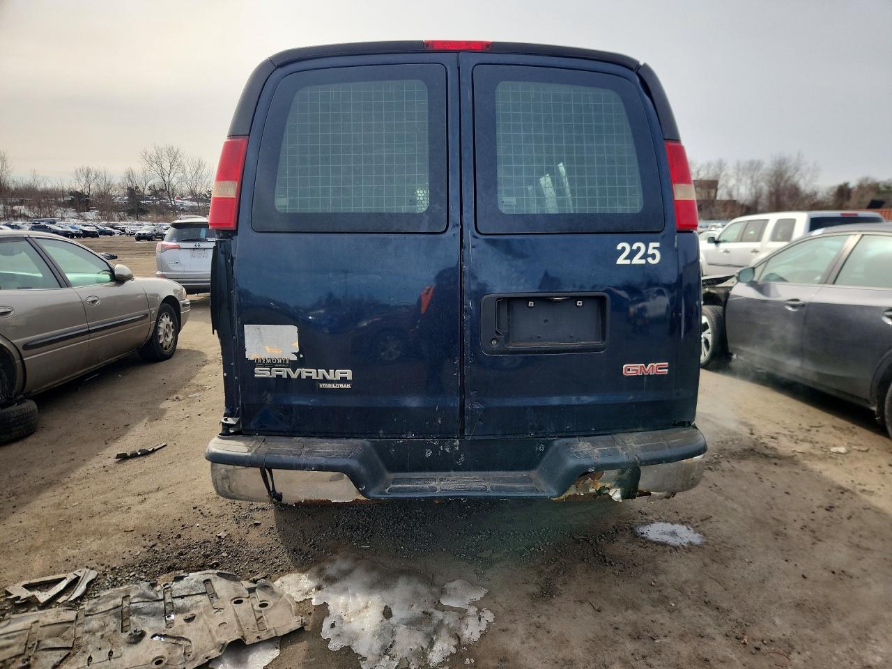 2012 GMC Savana G2500 Delivery Van - Image 6