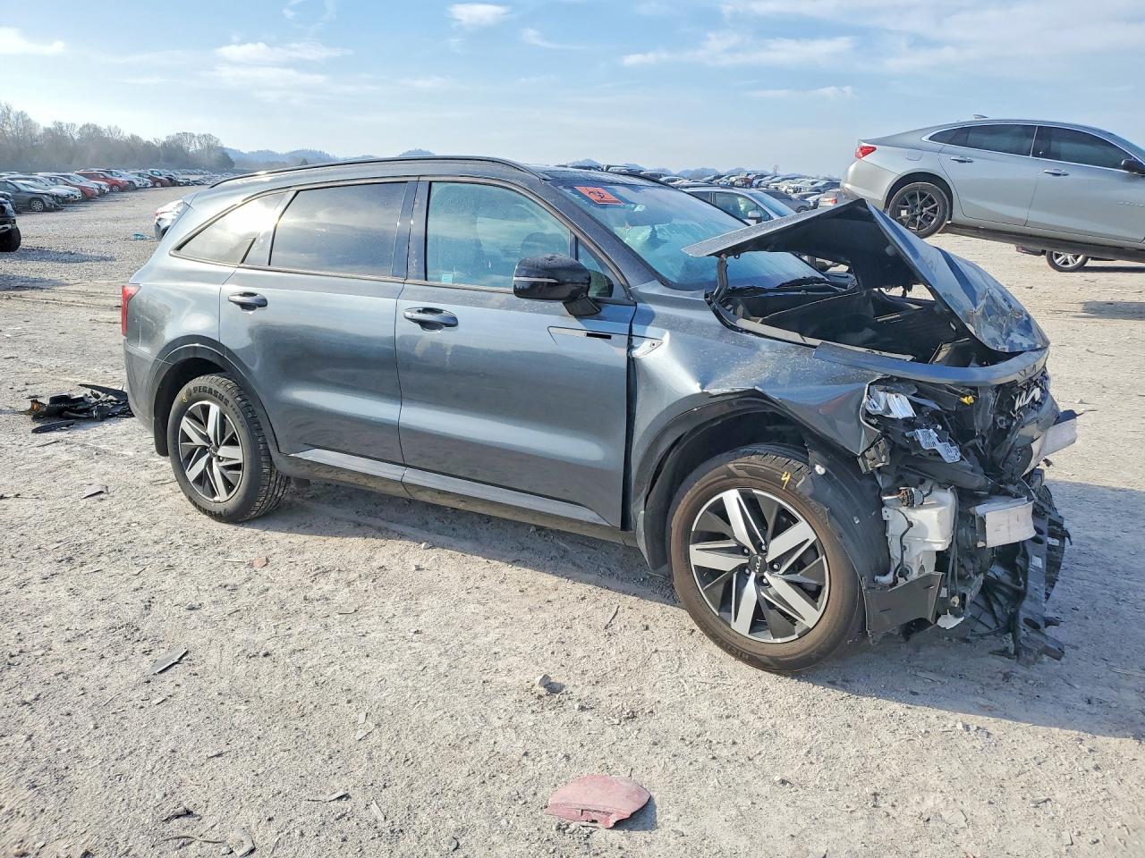 2022 Kia Sorento S - Фото 4