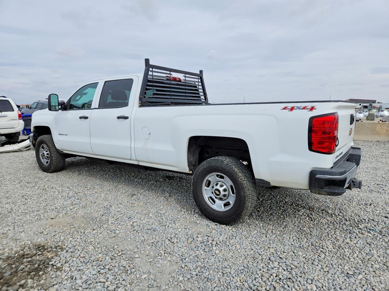 2015 Chevrolet Silverado K2500 Heavy Duty - Image 2