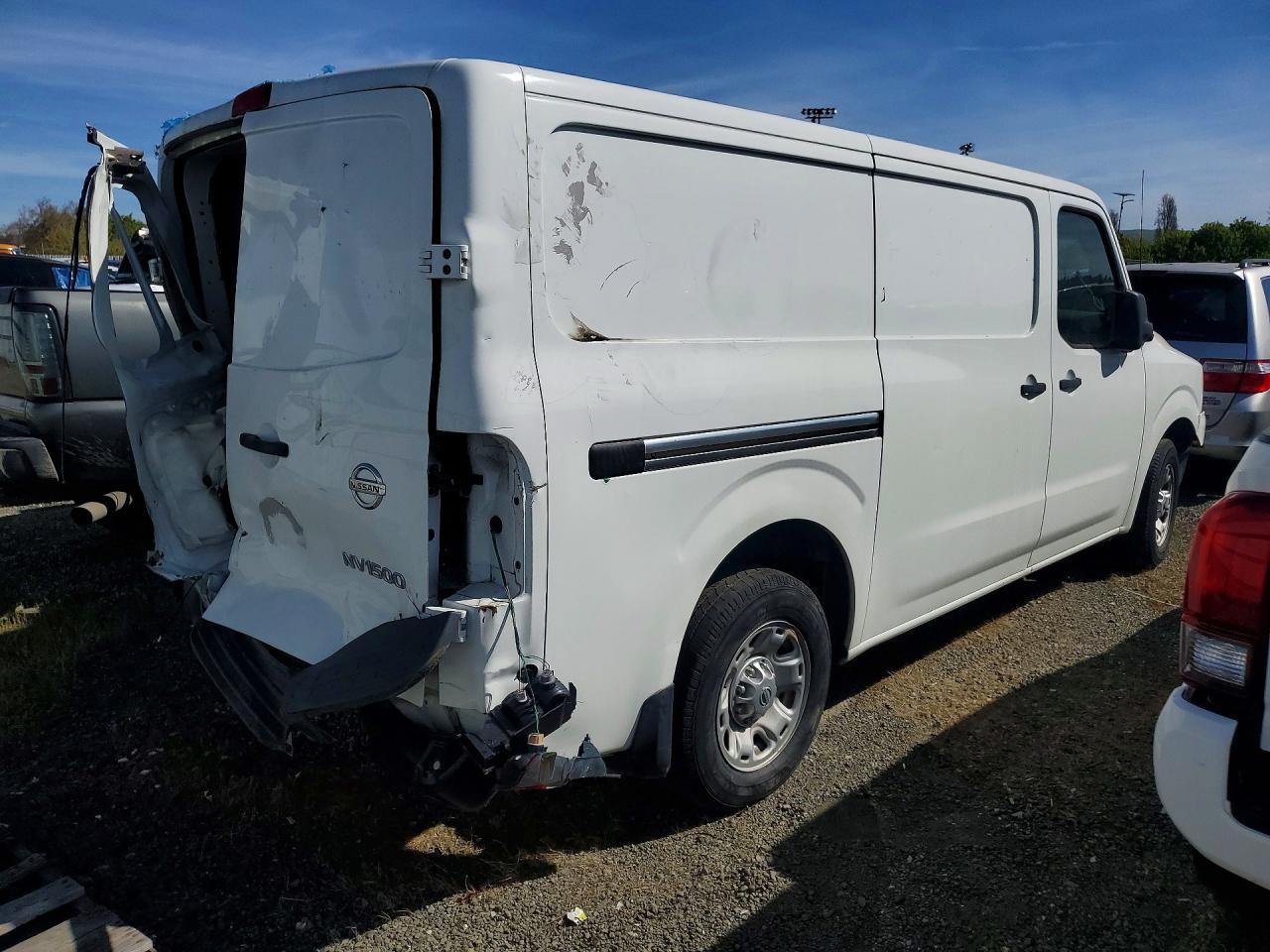 2015 Nissan Nv 1500 - Фото 3